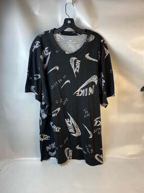 Nike Sportswear Men's Chalkboard All Over Print Just Do It Graphic T-Shirt